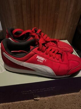 Puma Roma Red and White Low-Top Sneakers